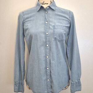 J. Crew Chambray Shirt XS Cotton Denim Button Down Chest Pocket Pleated Preppy